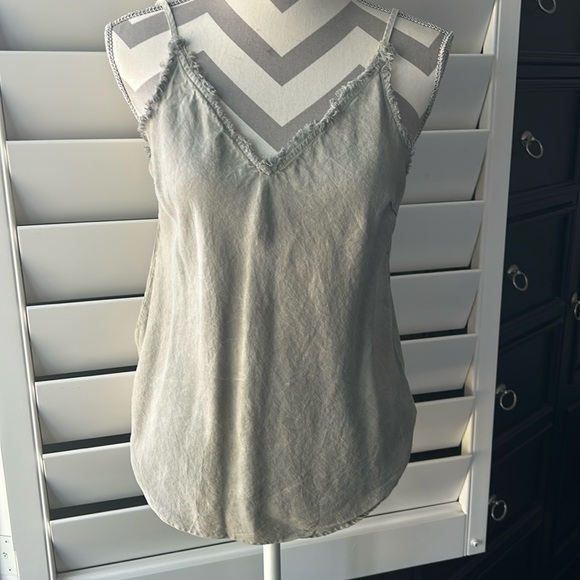 Bella Dahl frayed cami in moss green - Picture 1 of 3